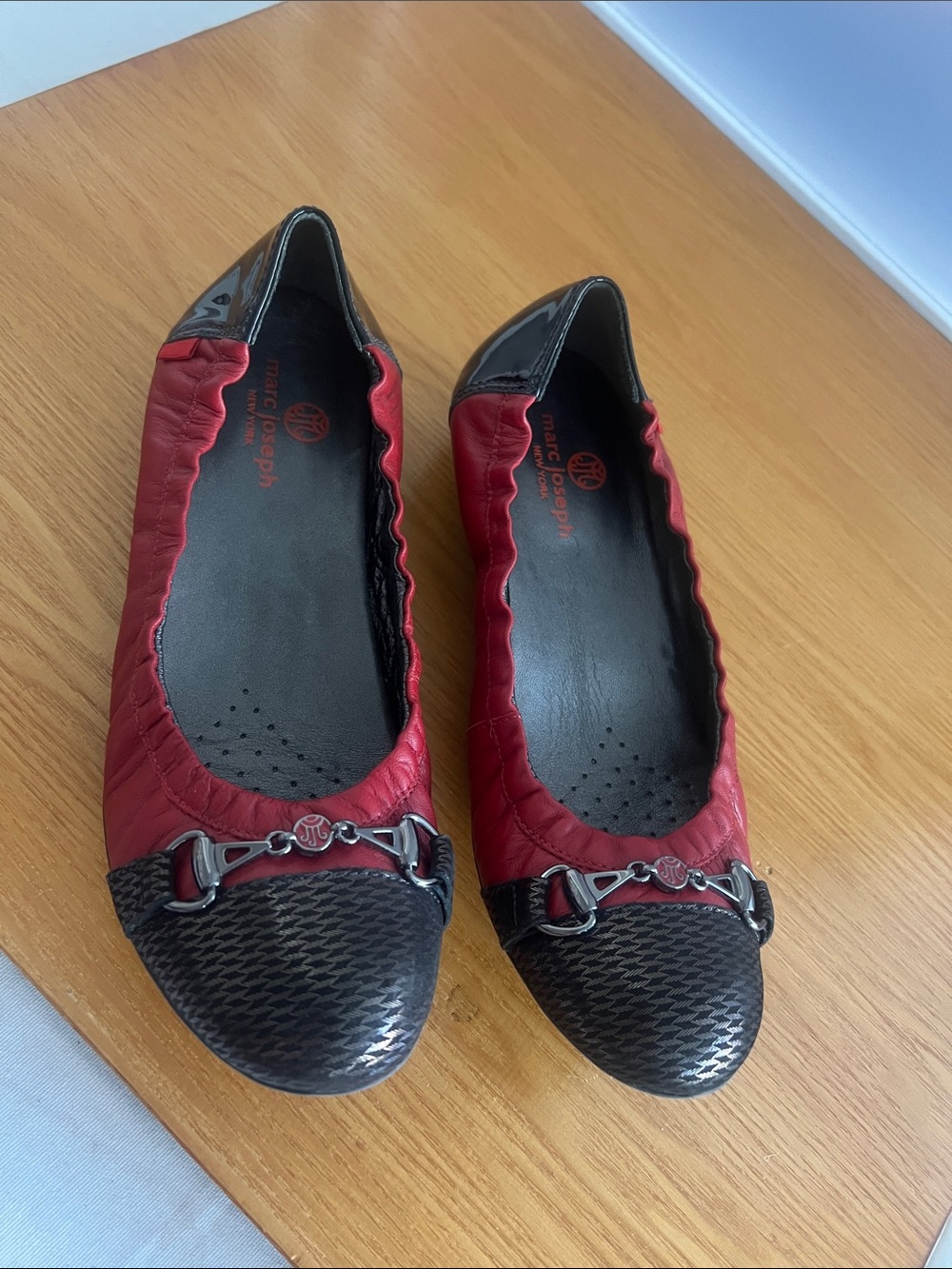 Marc Joseph ballet flats size 8.5 red and black leather shoes